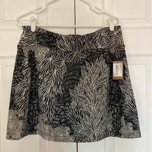 Title Nine Dream Skort, Black & White, Size L, NWT
